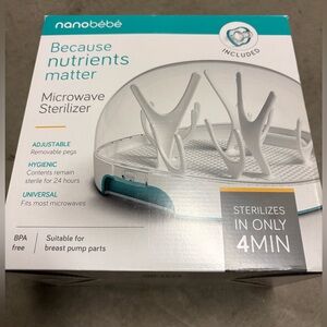Nanobébé Microwave Sterilizer. NWT